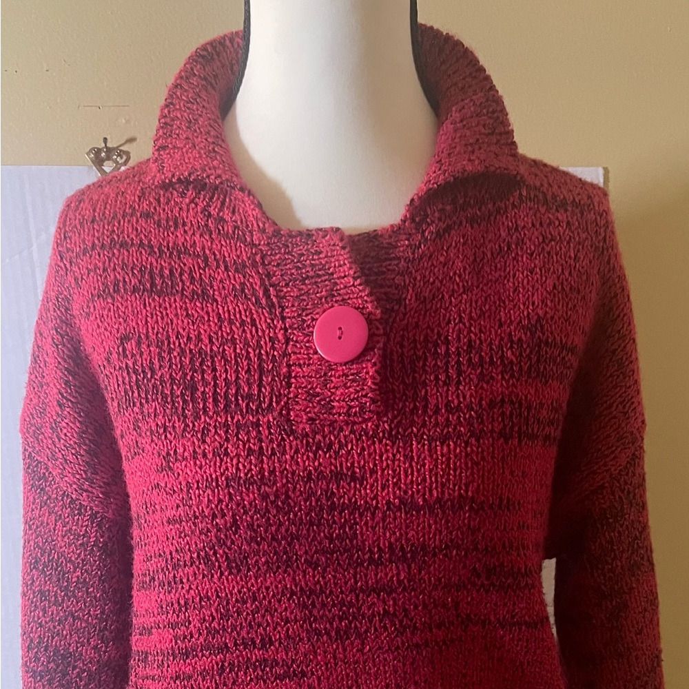 Vintage 1980s 1990s Sterling Harris raspberry pink and black pullover collared.